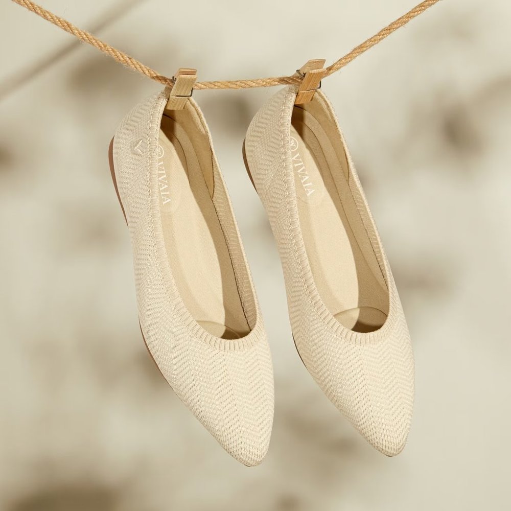 *Sold Out Online!* NWT Vivaia Pointed-Toe Ballet Flats (Aria 5°)